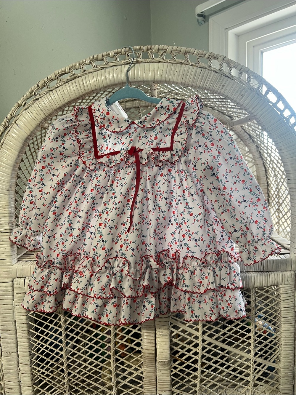 Vintage comfy lil angel kiddie korner floral dress